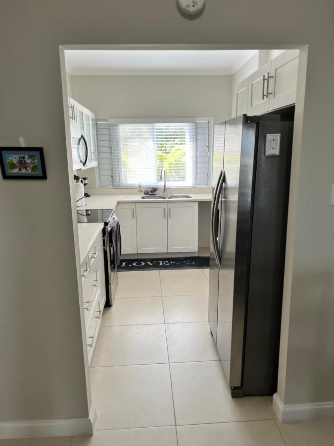 Ocho Rios Ocean Escape Apartment Richmond Bagian luar foto