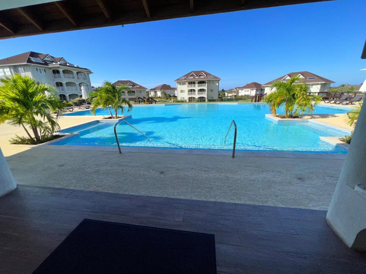 Ocho Rios Ocean Escape Apartment Richmond Bagian luar foto